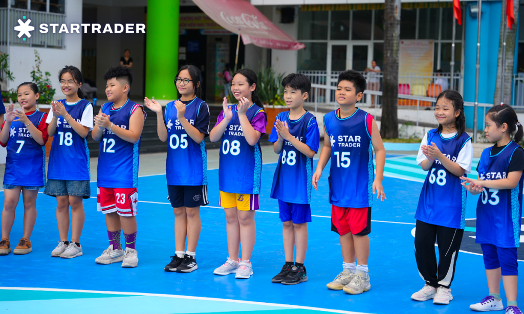 STARTRADER Transforms a Basketball Court into a Daily Space for Growth in Vietnam
